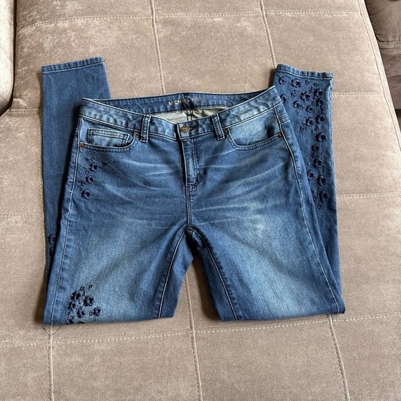 Michael Kors Blue Skinny Jeans with Floral Embroidery - Picture 10 of 11
